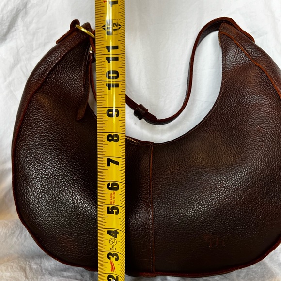 Portland Leather Goods Large Nora Shoulder Bag - Coldbrew Pebbled Leather - Picture 8 of 12